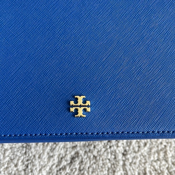 Tory Burch royal blue gold chain crossbody - Picture 6 of 6